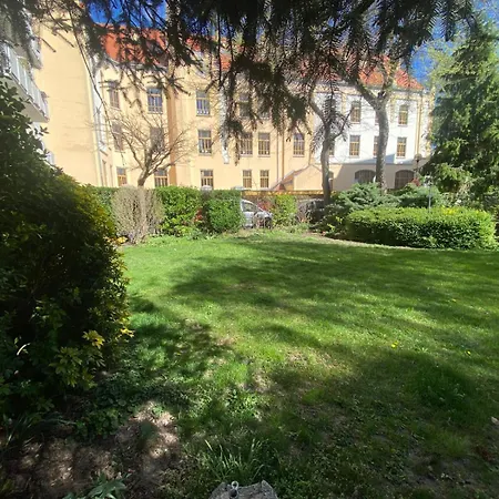 Διαμέρισμα Grosslingova Garden - Old Town Μπρατισλάβα